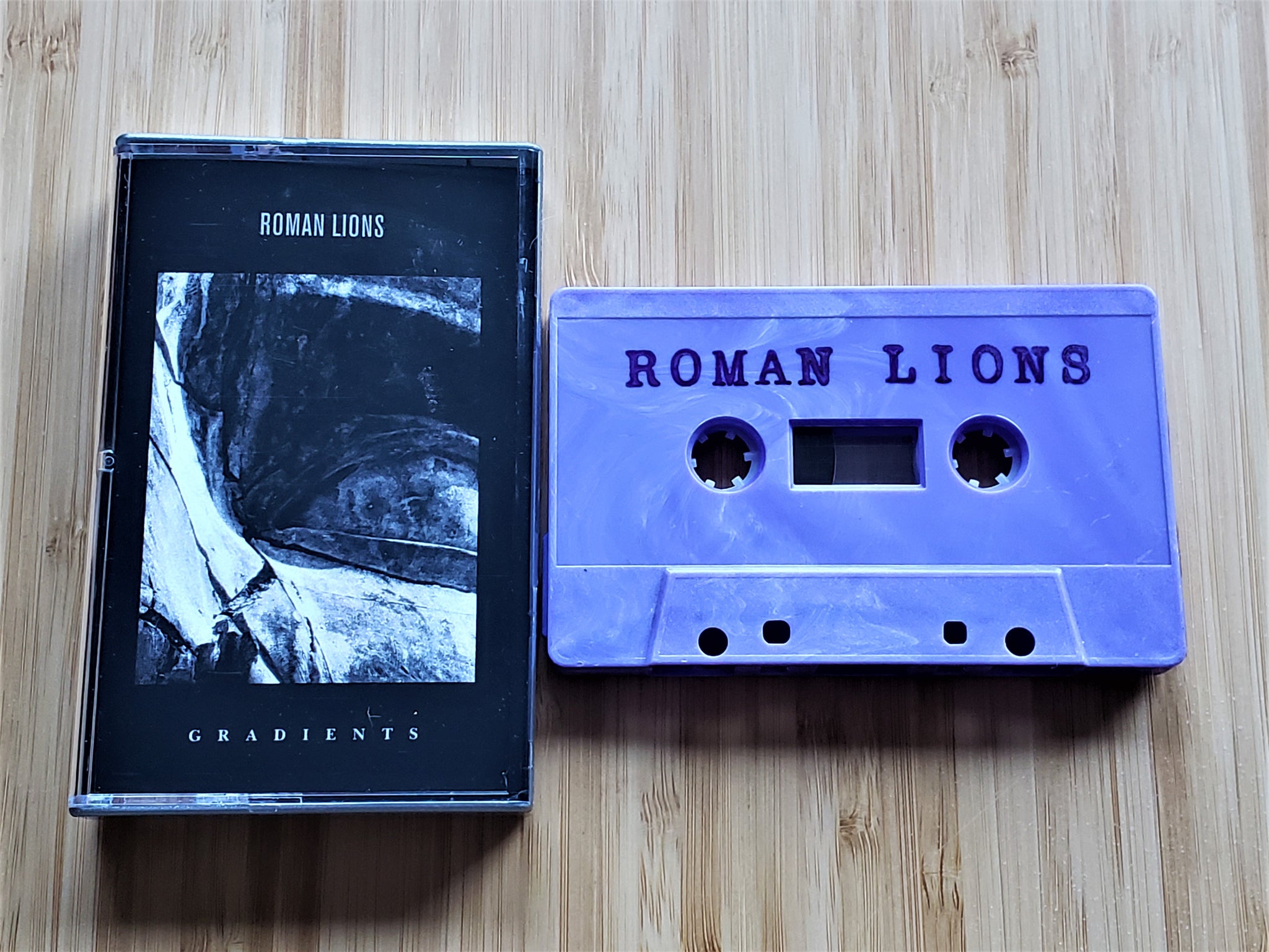 ROMAN LIONS - Gradients (cassette)